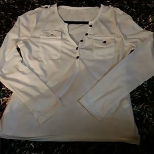 New off-white to Ivory pull over. Awesomely soft